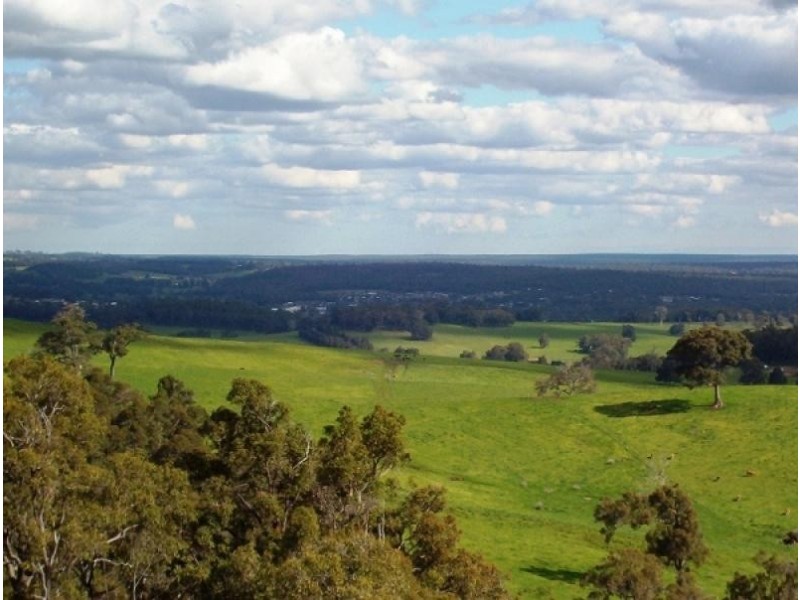 32 McCutcheon Rd, Donnybrook WA 6239