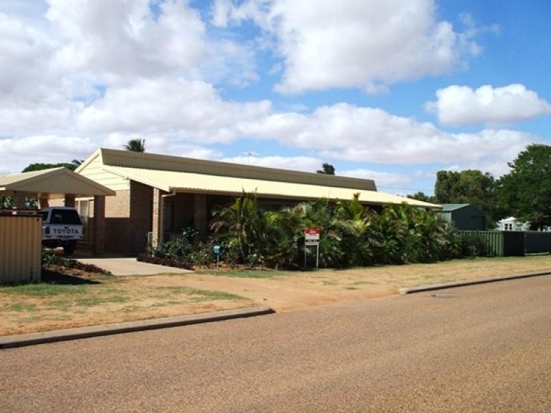 19 CROWTHER STREET, Carnarvon WA 6701