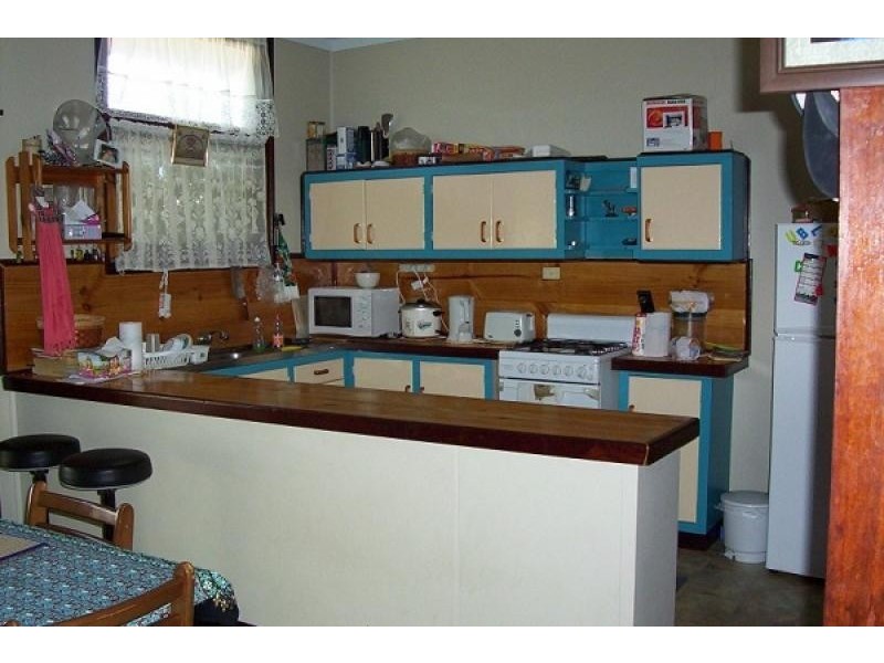 5 CARROLL WAY, Carnarvon WA 6701