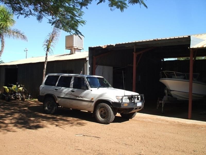 83 MCGLADES ROAD, Carnarvon WA 6701