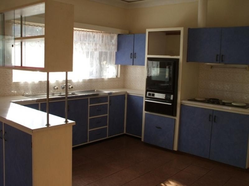 3 KEMPTON WAY, Carnarvon WA 6701