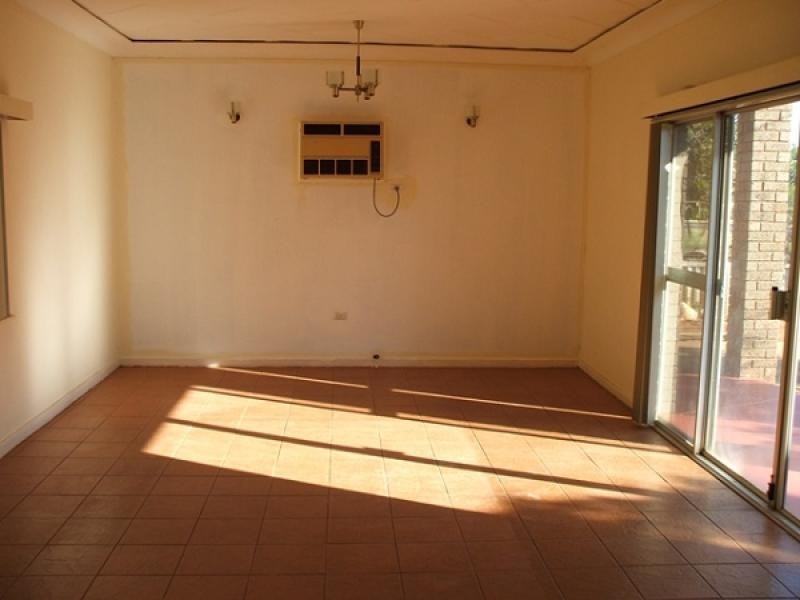 3 KEMPTON WAY, Carnarvon WA 6701