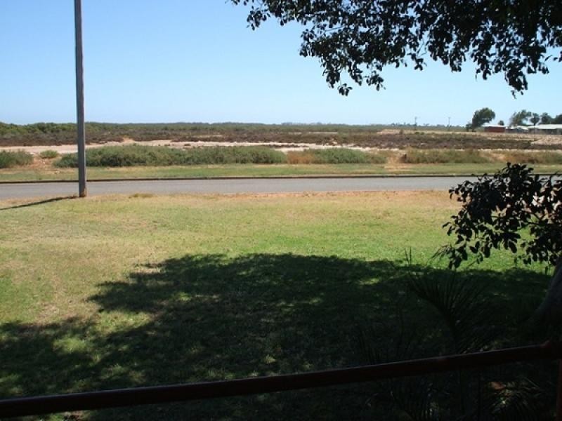 61 HUBBLE STREET, Carnarvon WA 6701