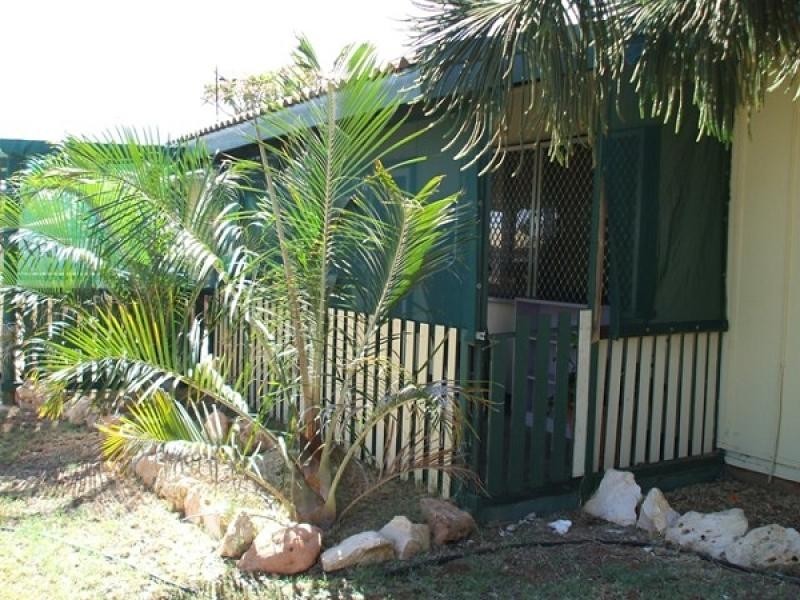 8 LUKIS PLACE, Carnarvon WA 6701