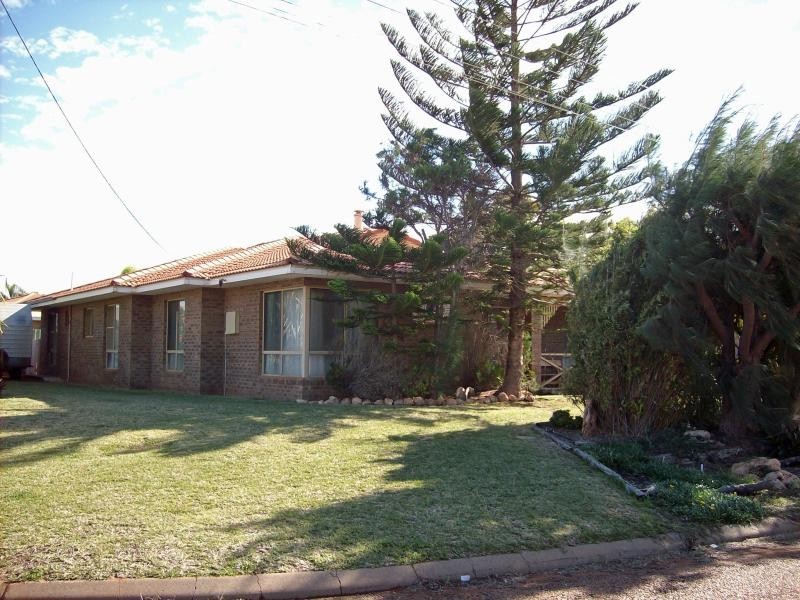 1 SNOOK COURT, BROCKMAN, Carnarvon WA 6701