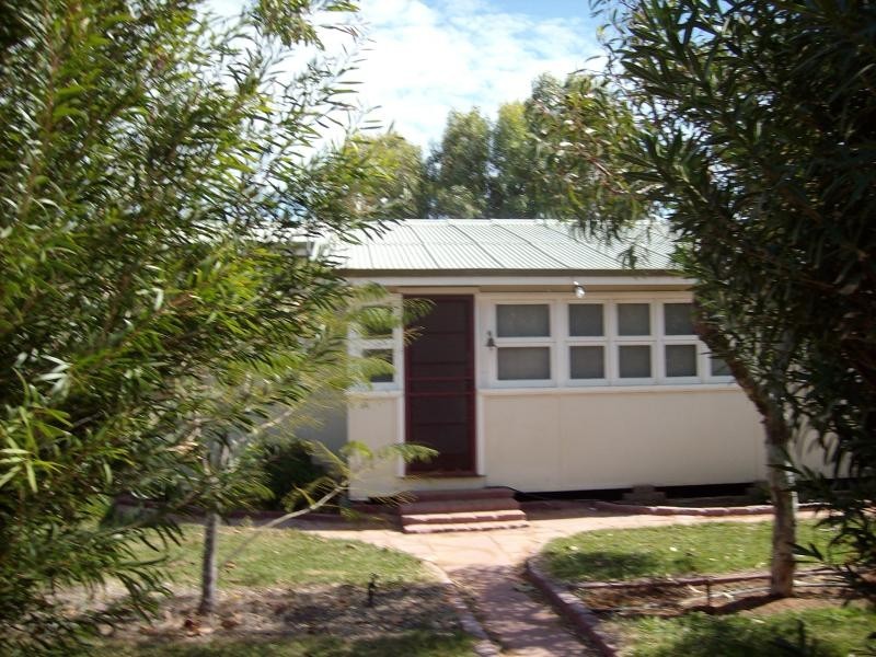 56 CLEAVER STREET, Carnarvon WA 6701