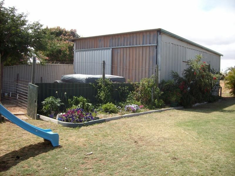 33 Douglas Street, Carnarvon WA 6701