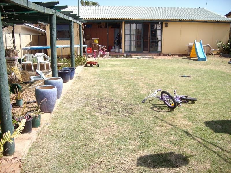 33 Douglas Street, Carnarvon WA 6701