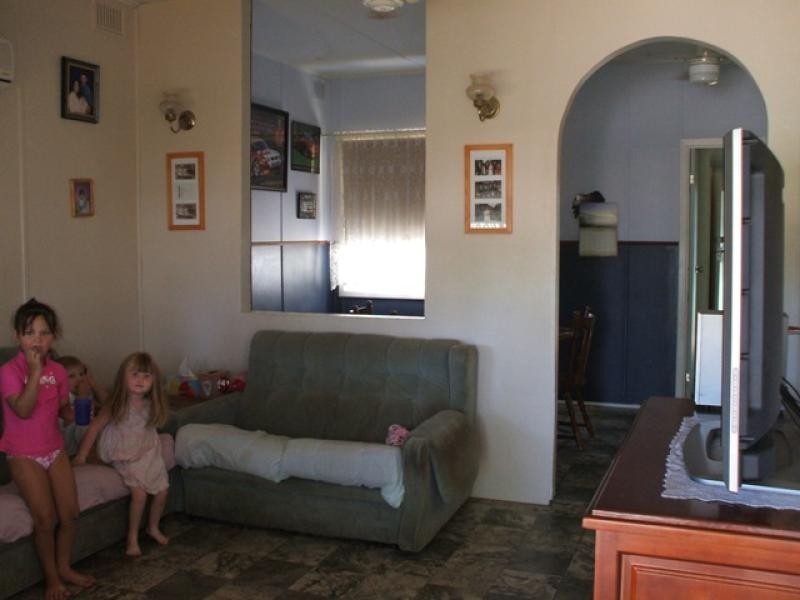 8 Lukis Place,, Carnarvon WA 6701