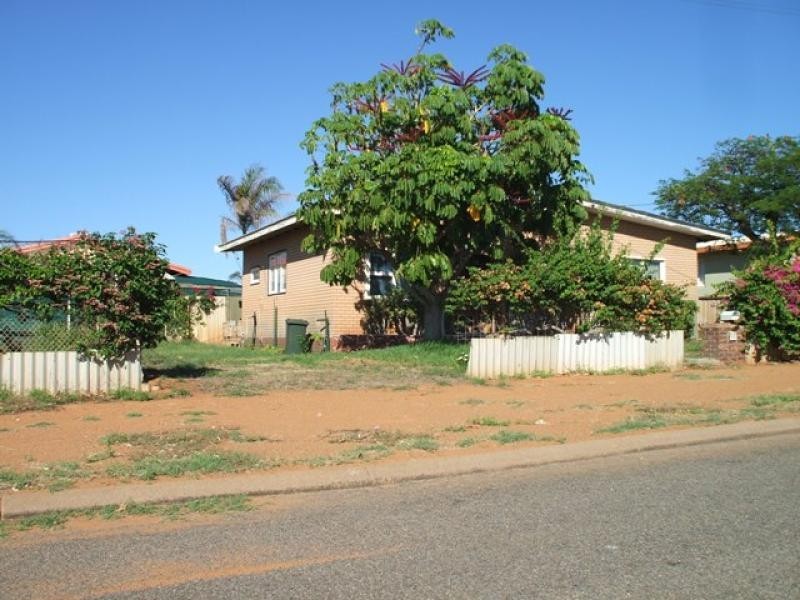 32 McLeod Street, Carnarvon WA 6701