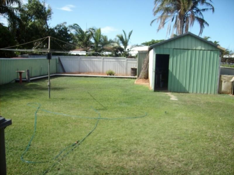 50 SHALLCROSS STREET, East Carnarvon WA 6701