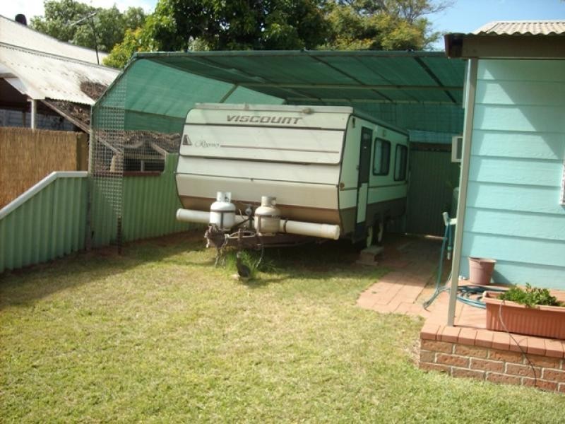 50 SHALLCROSS STREET, East Carnarvon WA 6701