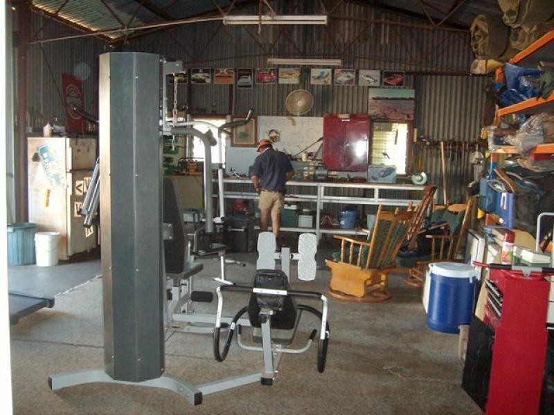 16 RICHARDSON STREET, Carnarvon WA 6701