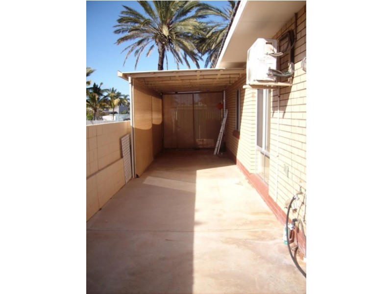 4 Whitlock Street, Carnarvon WA 6701