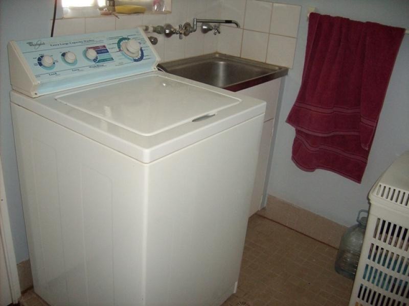 50 SHALLCROSS STREET, East Carnarvon WA 6701