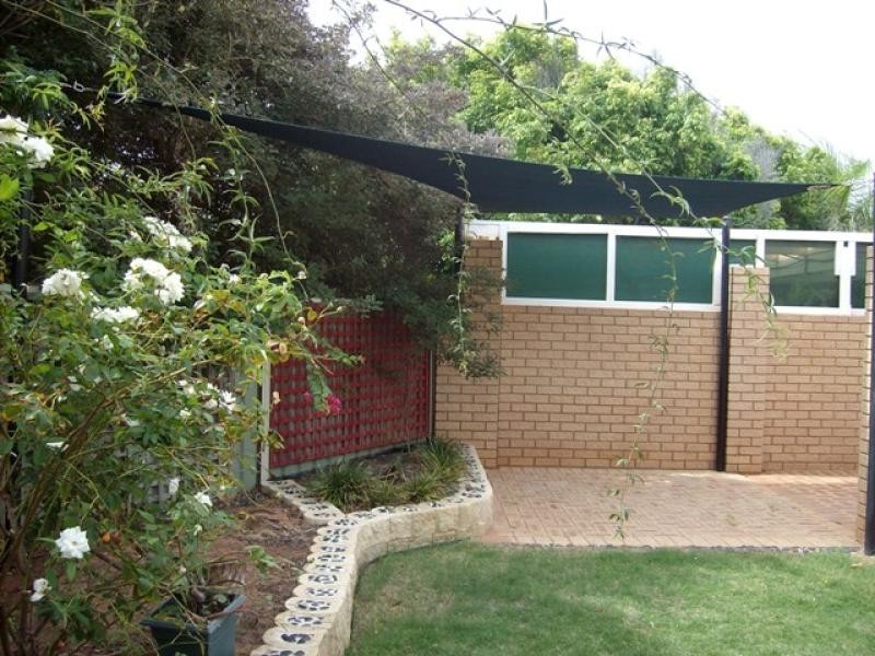 Unit A/6 HOULAHAN PLACE, Brockman WA 6701