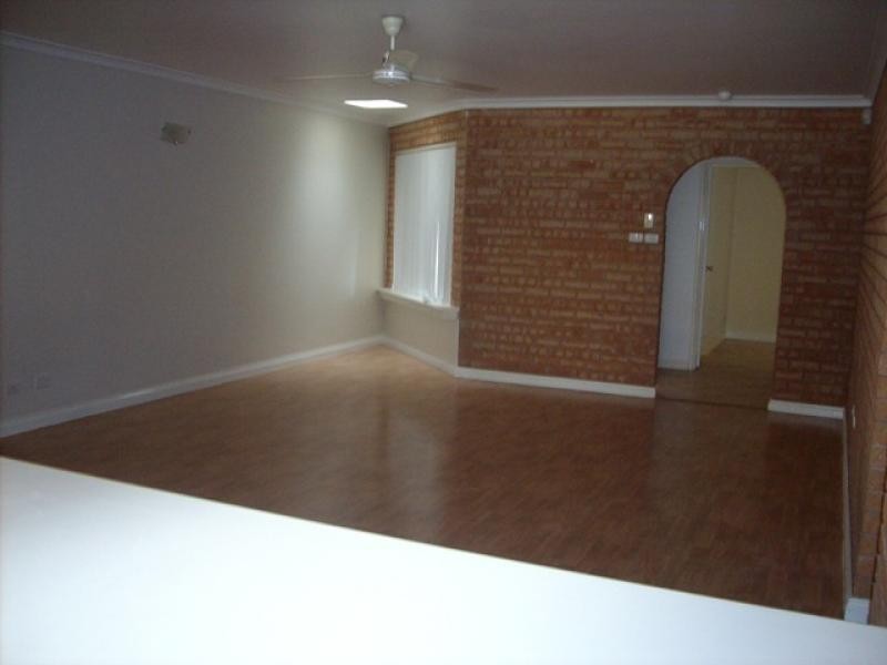 Unit A/6 HOULAHAN PLACE, Brockman WA 6701