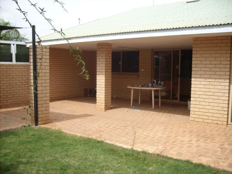 Unit A/6 HOULAHAN PLACE, Brockman WA 6701