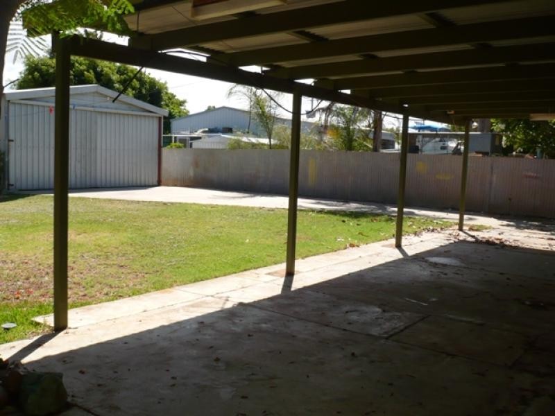 35 WEST STREET, Carnarvon WA 6701