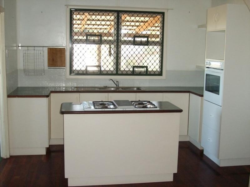 14 PINCOMBE STREET, Carnarvon WA 6701