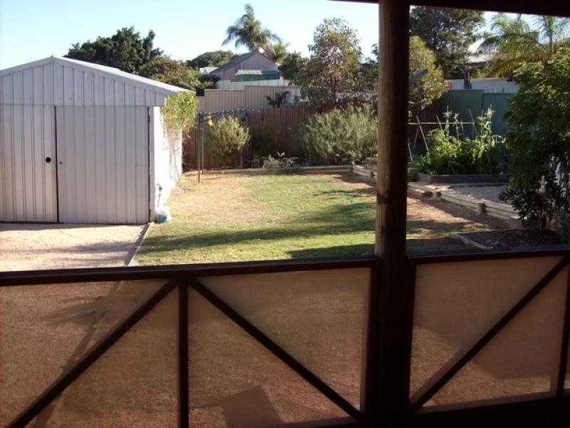 14 PINCOMBE STREET, Carnarvon WA 6701