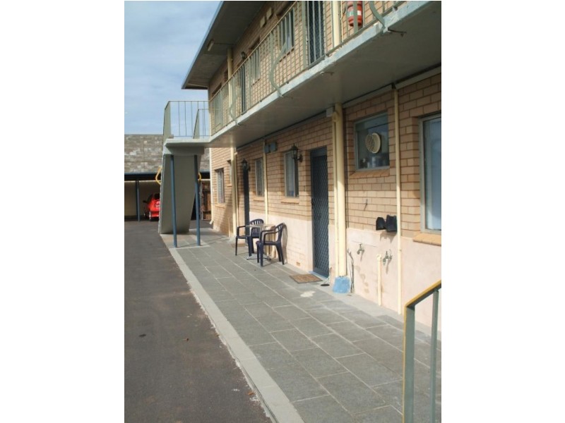 Unit 5/6 JAMES STREET, Carnarvon WA 6701