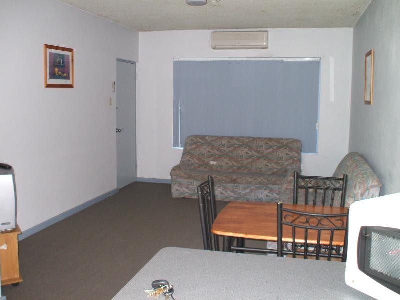 Unit 3/6 JAMES STREET, Carnarvon WA 6701