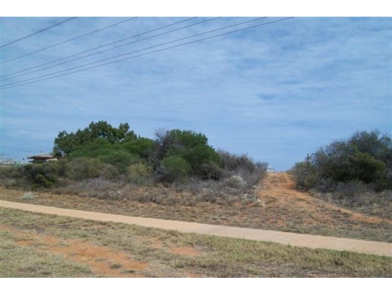 245 ROBINSON STREET, Carnarvon WA 6701