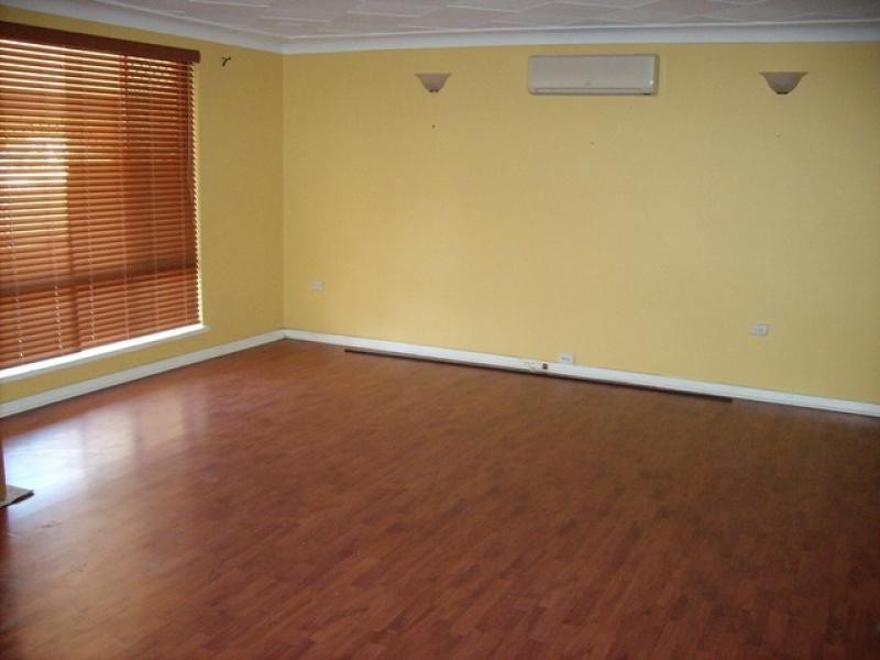 3 FLEMING STREET, East Carnarvon WA 6701