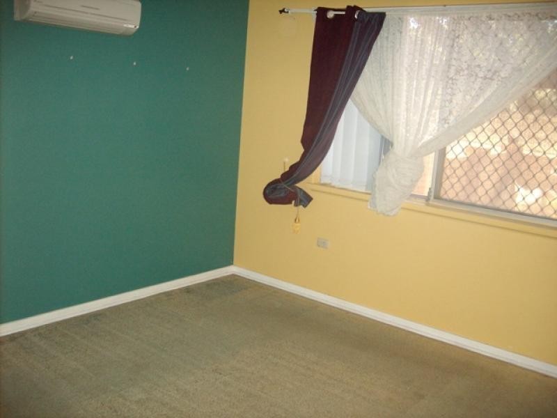 3 FLEMING STREET, East Carnarvon WA 6701