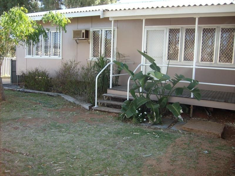 Unit A/24 HUBBLE STREET, Carnarvon WA 6701