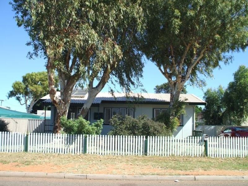 18 Hubble Street, South Carnarvon WA 6701