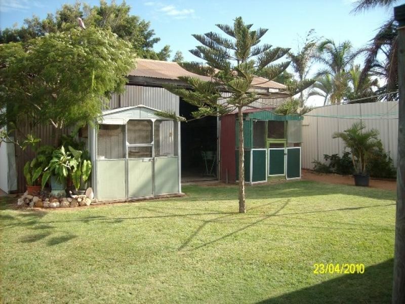 283 ROBINSON STREET, East Carnarvon WA 6701