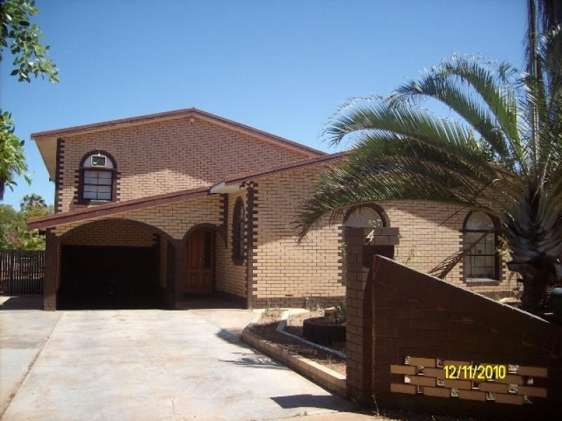 4 NEWMAN PLACE, Carnarvon WA 6701