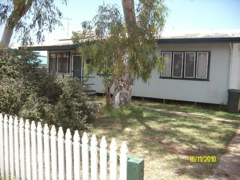 18 HUBBLE STREET, Carnarvon WA 6701