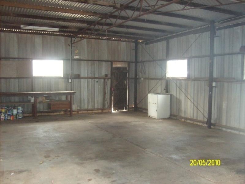 33 DOUGLAS STREET, Carnarvon WA 6701