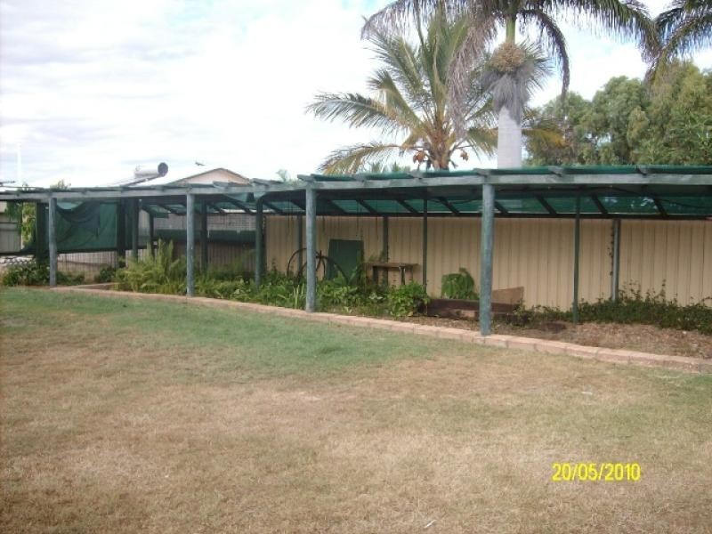 33 DOUGLAS STREET, Carnarvon WA 6701