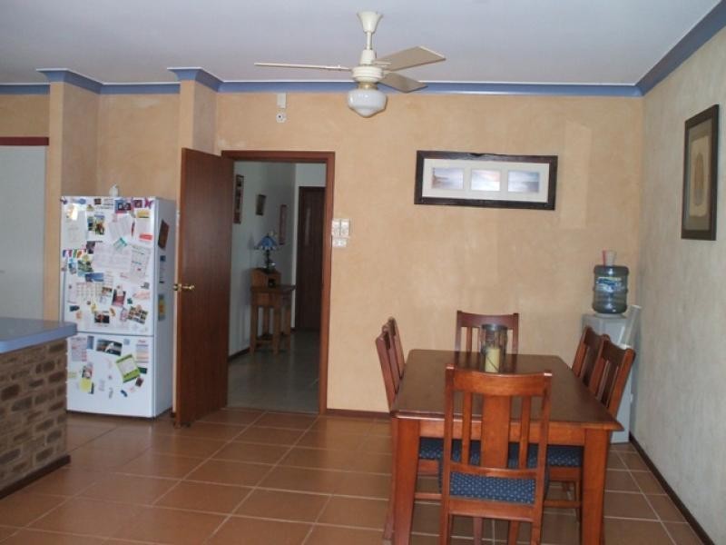 1 SNOOK COURT, Carnarvon WA 6701