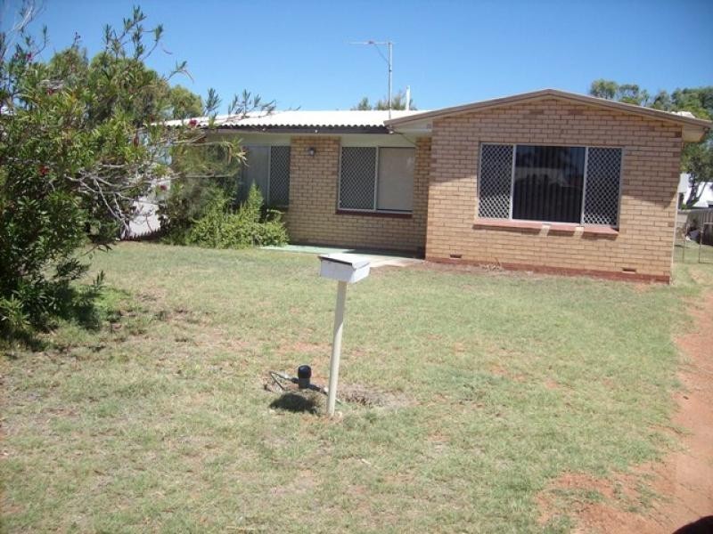 34 BASTON STREET, Carnarvon WA 6701