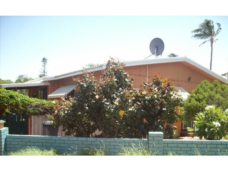 1 FLEMING STREET, Carnarvon WA 6701