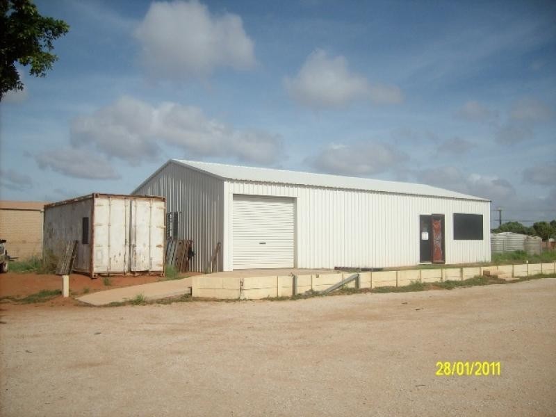 412 ROBINSON STREET, Carnarvon WA 6701