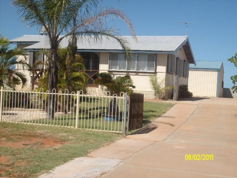 10 Mcleod Street, Carnarvon WA 6701