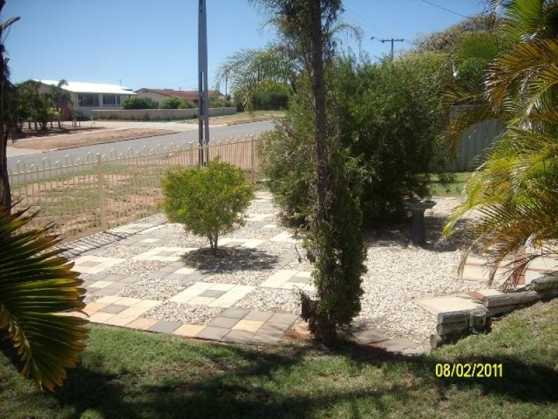 10 Mcleod Street, Carnarvon WA 6701