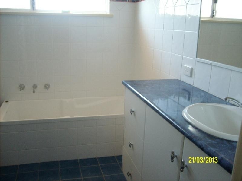 21 CRAGGS COURT, Carnarvon WA 6701