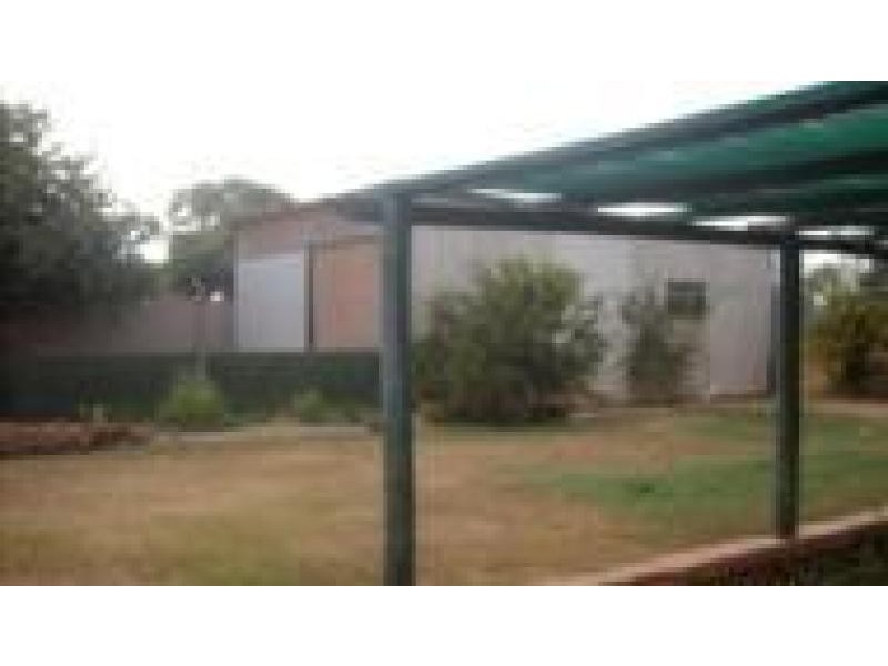 33 DOUGLAS STREET, SOUTH, Carnarvon WA 6701