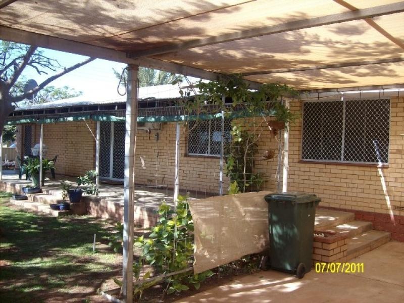 25 ANGELO STREET EAST, Carnarvon WA 6701