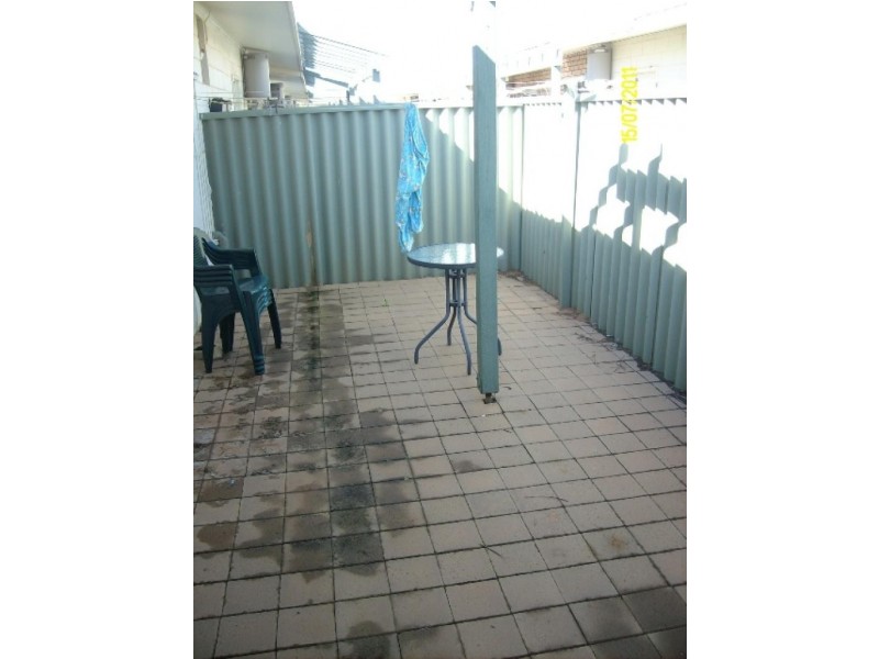 Unit 3/120 ROBINSON STREET, Carnarvon WA 6701