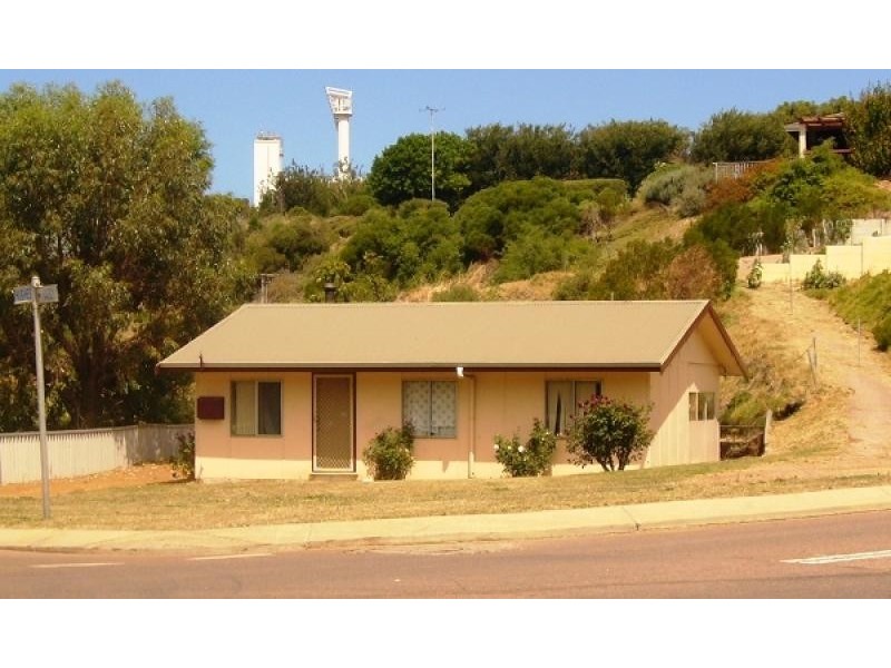 4 Hughes Road, West Beach WA 6450