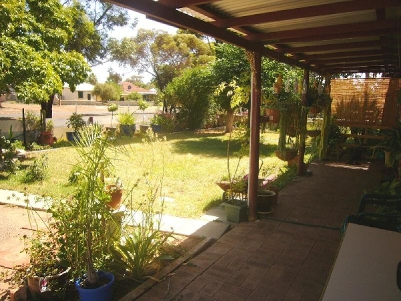 21 Downing Street, Norseman WA 6443