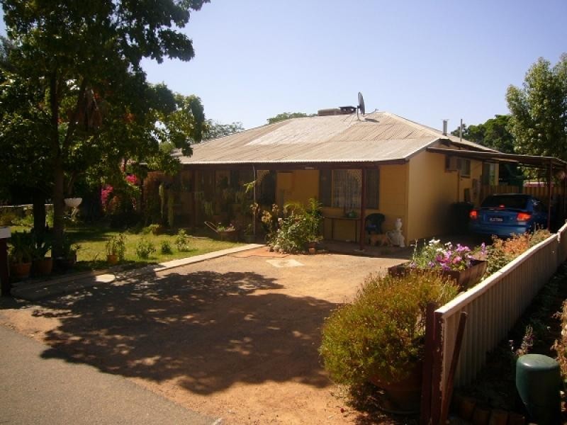 21 Downing Street, Norseman WA 6443